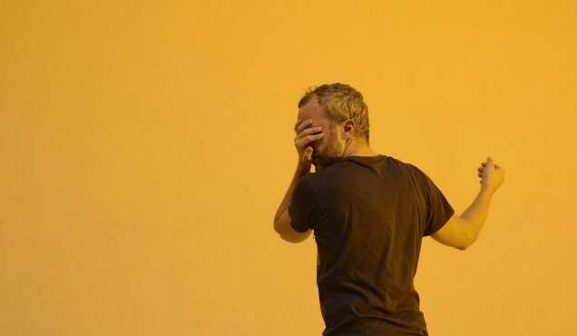 Philipp Gehmacher My shapes your words their grey