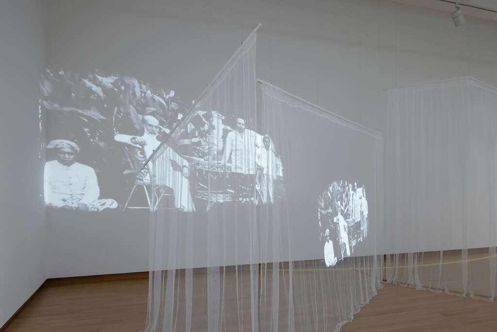 02 Installation Stedelijk Museum In the Dim Light of a Single Hanging Lamp 2024 Peter Tijhuis