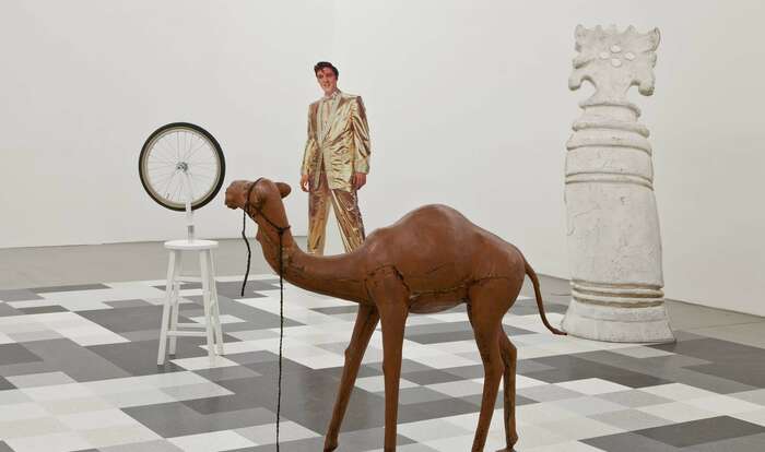 Lutz Bacher Portikus