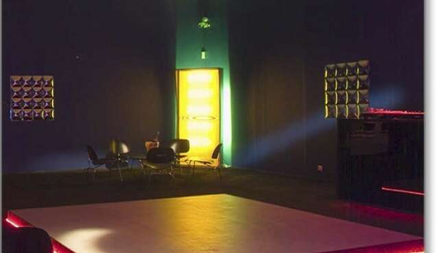 Présentation des livres Guillaume Bijl Past Realization par John C Welchman