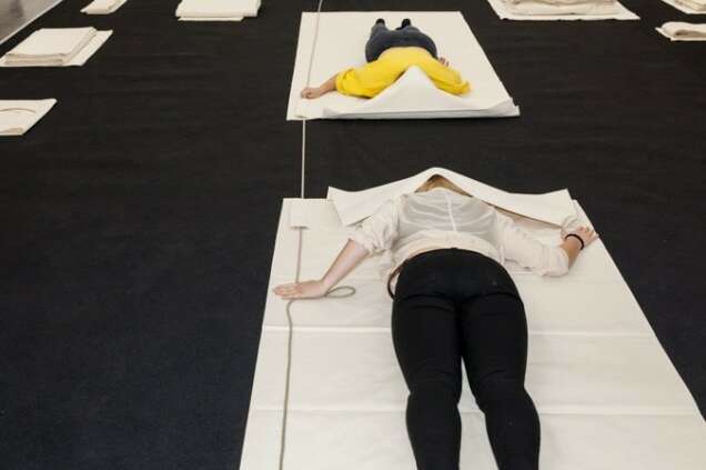 WIELS is looking for participants in work demonstrations during the Franz Erhard Walther exhibition1