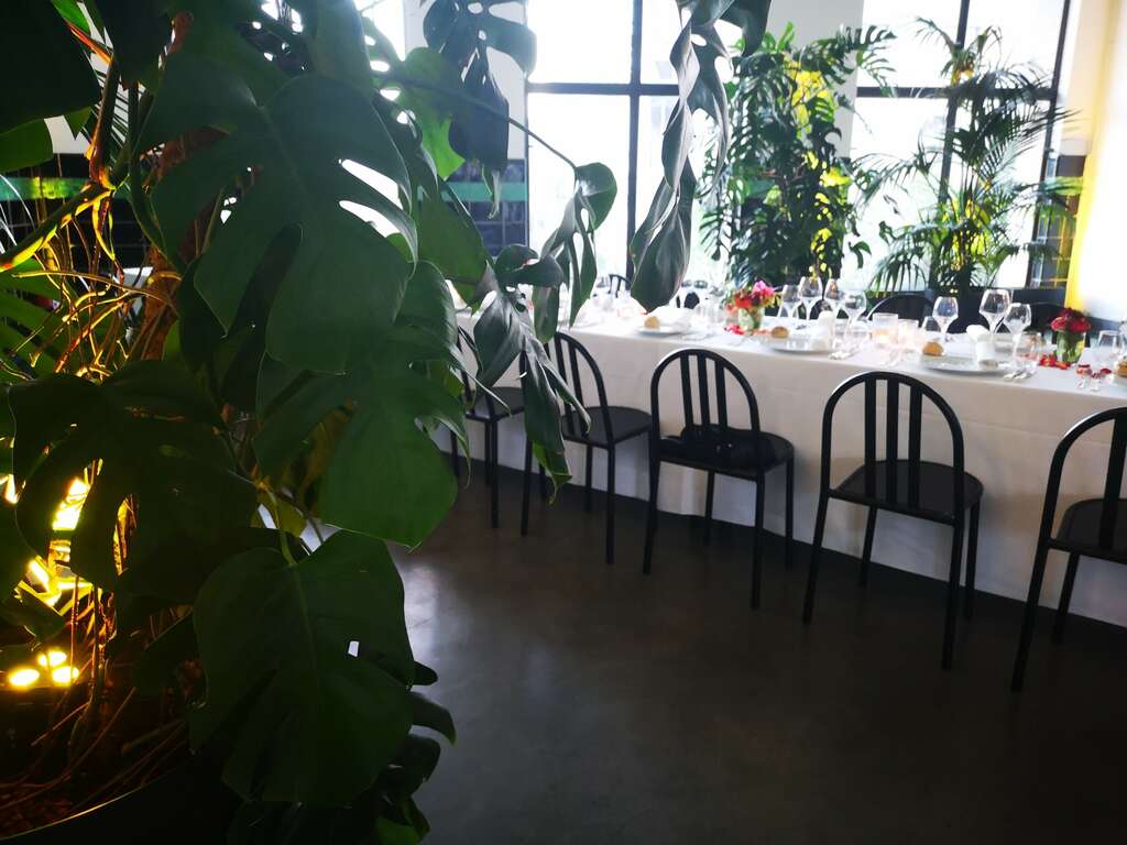 mezzanine-restaurant-cafetaria-Brussels-Bruxelles-architecture-modernist-modernism-erfgoed-heritage