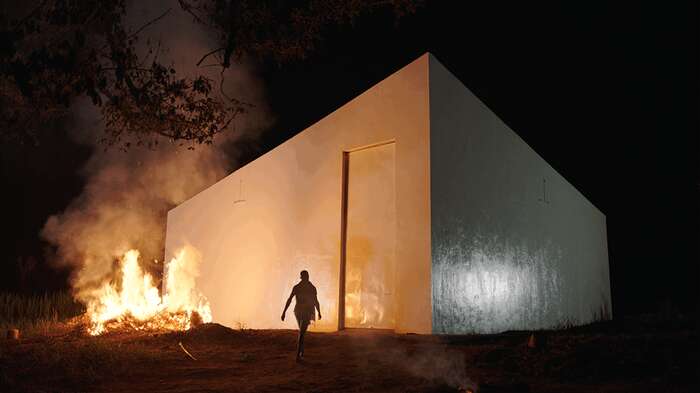 White cube at night 1