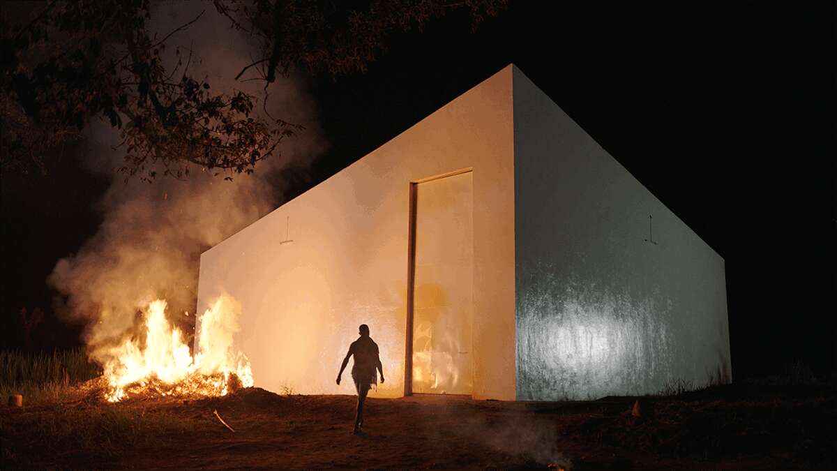 White cube at night 1