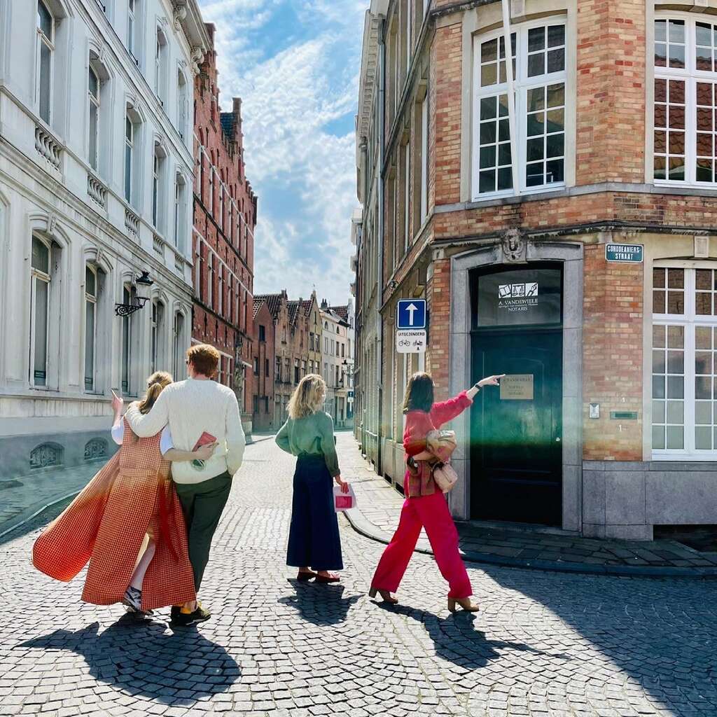 6 B39 C4 C8 220 D 464 C 8 ED9 0146532 B52 A5