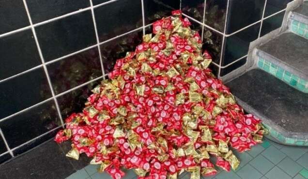 Félix González Torres Untitled Fortune Cookie Corner