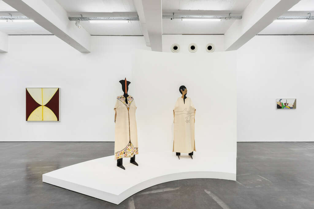 3 Installation view Huguette Caland WIELS Brussels 2022 Photo Hugard Vanoverschelde